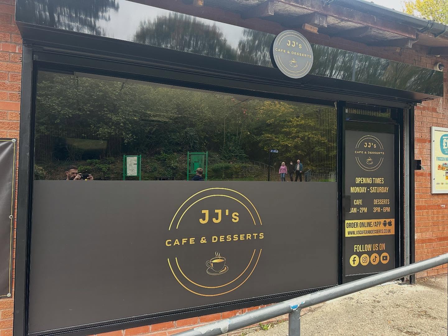 We wrapped up these fresh signs and window graphics for JJ’s Café today — giving their storefront a clean, inviting new look. ☕️🍰